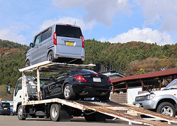 ウィンチ付き2台積み積載車